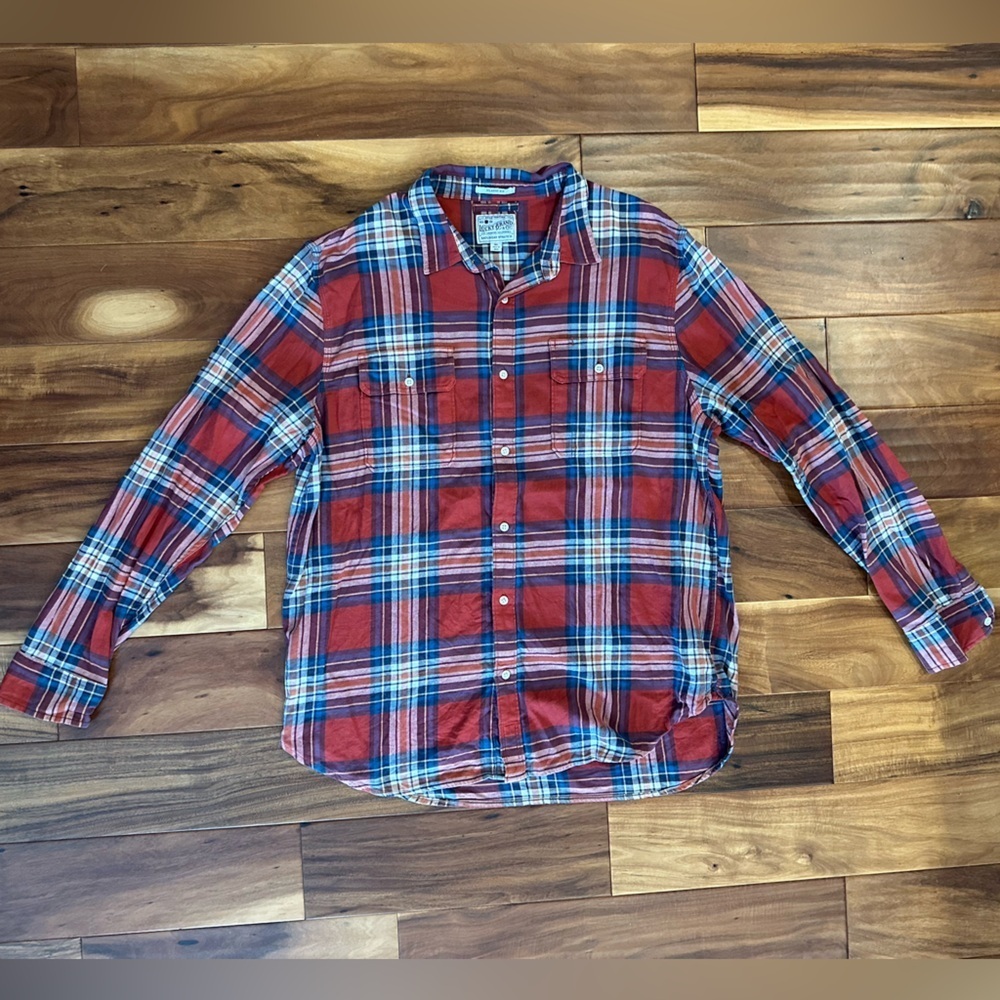 Lucky Brand Classic Fit Red and Blue Plaid Button Up Shirt size XL